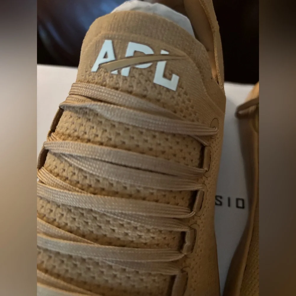 Size 13 APL Men's Tan Athletic Shoes - Picture 4 of 7